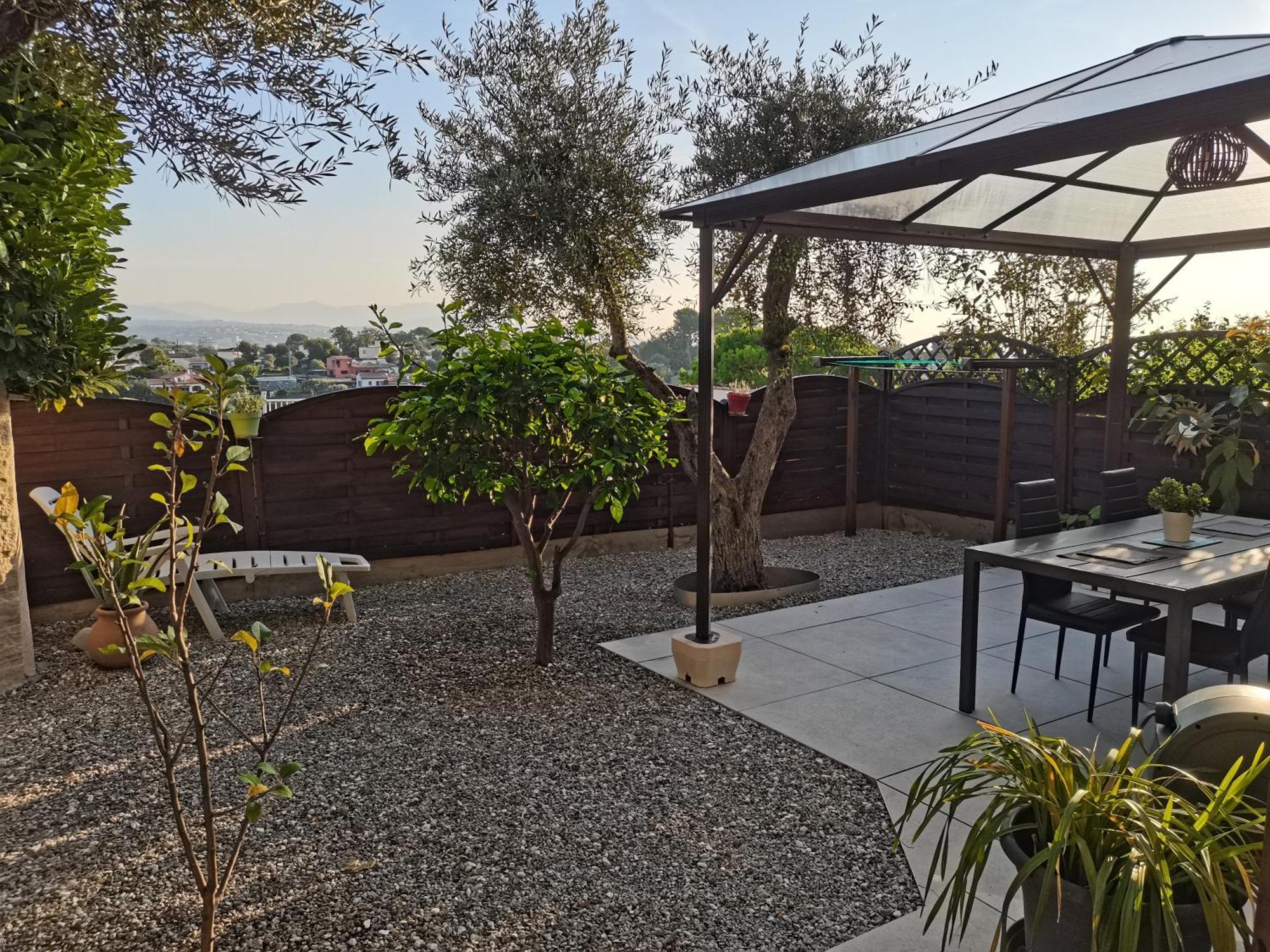 Charmant 2P Au Calme, Jardin, Piscine, Vue Panoramique Et Stationnement Villeneuve-Loubet Eksteriør bilde